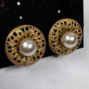 Vintage Miriam Haskell Signed Clip On Gold Filigree Faux Pearl Cluster Earrings